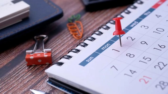 Zile libere legale în 2026: când au românii liber și ce mini-vacanțe pot fi planificate
