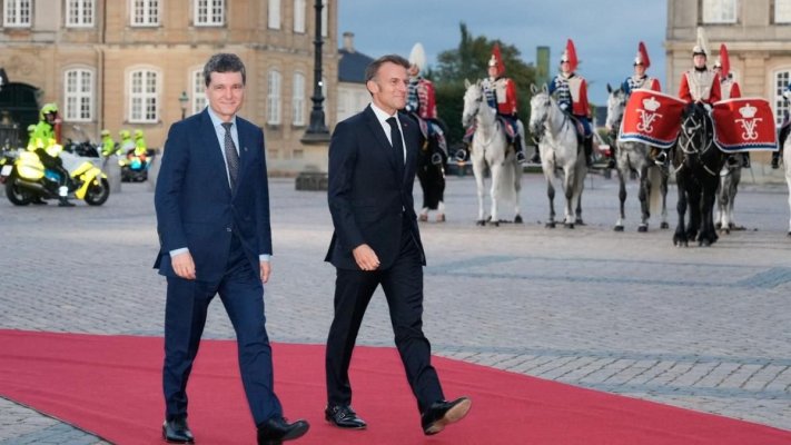 Nicușor Dan a fost primit la Palatul Elysee de Emmanuel Macron. Cei doi au o discuție tete-a-tete