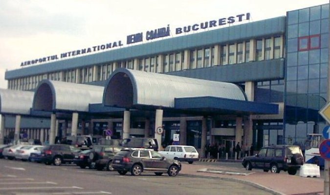 Controale la taxi-uri și benzi de bagaje din aeroport. Zeci de autorizații retrase