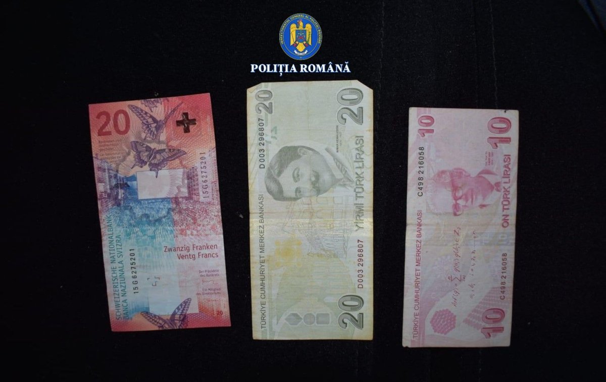 Trei persoane au fost retinute pentru proxenetism. Video