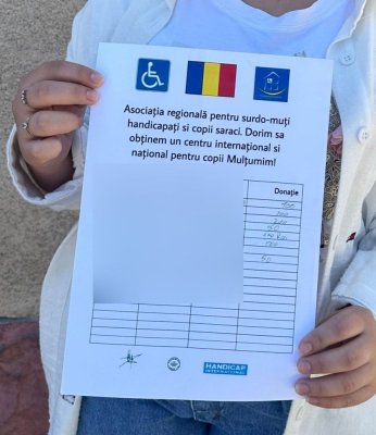 Femeile care se dădeau surdo-mute în Vivo Mall au fost ridicate! Vezi ce explicație au dat