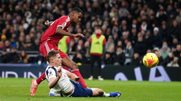Premier League: Eşec pentru Arsenal, victorie pentru Liverpool