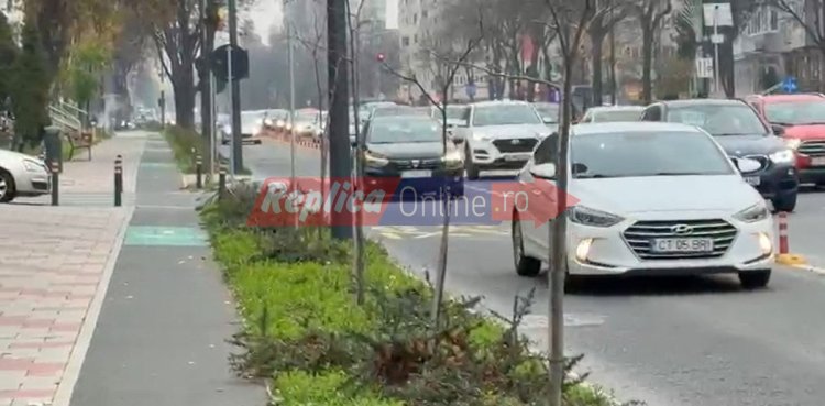 Foarte mulți șoferi constănțeni sunt „încurcați“ de noua bandă pe care circulă autobuzele! Video