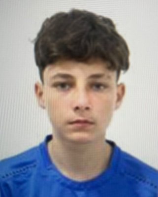 Un minor, de 16 ani, a dispărut dintr-un centru de plasament! Dacă îl vedeți, sunați la 112!