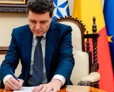 Președintele Nicușor Dan retrimite în Parlament legea centralelor pe gaz