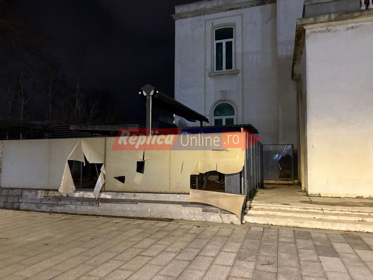 Cand incep lucrarile la Teatrul &bdquo;Oleg Danovski&ldquo;? Cladirea se degradeaza de la o zi la alta! Video