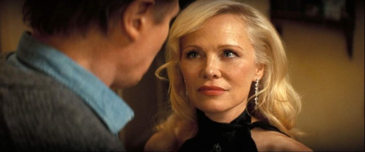 Pamela Anderson a vorbit pentru prima dată despre relația „intimă” cu Liam Neeson
