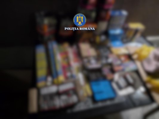 Percheziții la Mangalia: aproximativ 70 de kilograme de materiale pirotehnice, ridicate de polițiști