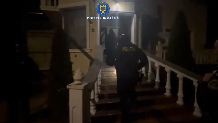 Trei persoane au fost reținute pentru proxenetism. Video