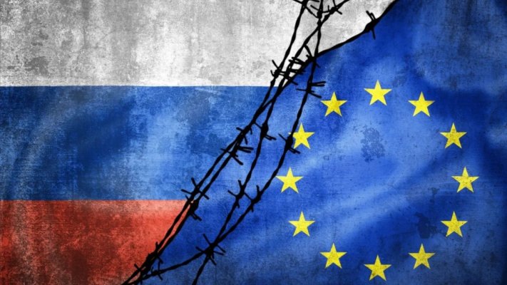 O navă din 'Flota-Fantomă' a Rusiei, remorcată de turci, în apele teritoriale ale Bulgariei