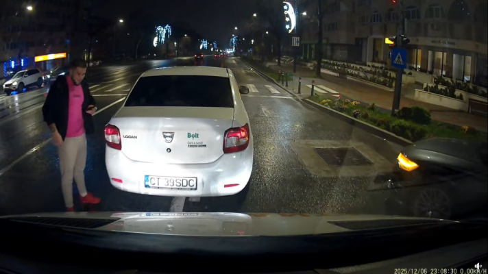 Din nou, o ambulanță a fost blocată pe bulevardul Al.  Lăpușneanu de către un șofer BOLT. Video