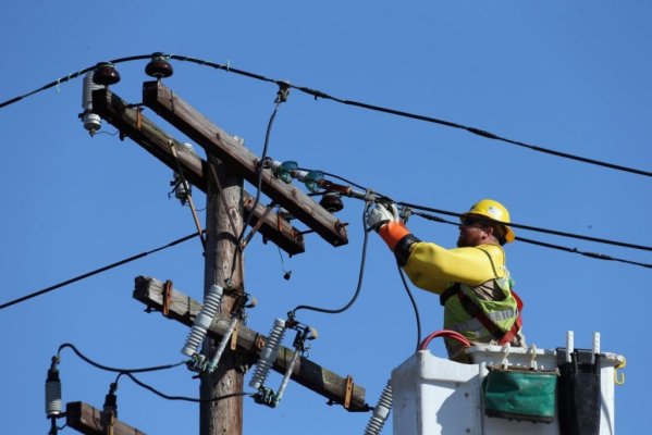 Primăria Valu lui Traian anunță întreruperi programate de energie electrică pentru lucrări de modernizare