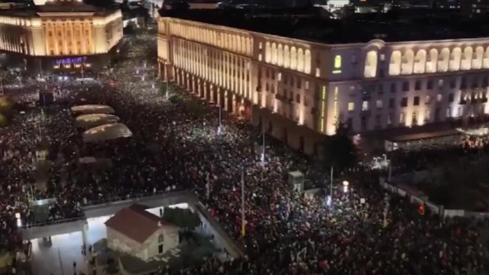 În România...când?! Guvernul Bulgariei a demisionat, pe fondul protestelor masive împotriva corupției și a austerității