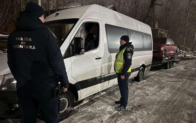 Polițiștii de frontieră au recuperat bunuri furate în urma unui accident rutier