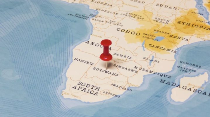 Rusia este invitată de Botswana să investească în resurse-cheie precum diamante și pământuri rare