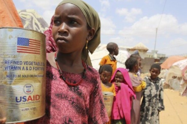 Statele Unite suspendă ajutorul alimentar acordat Somaliei
