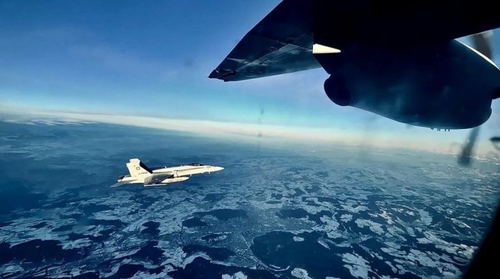 Nicușor Dan, contrazis de Armata Elveției: Avioanele F-18 nu au fost un gest de mulțumire pentru România