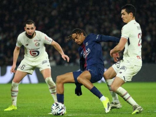 Fotbal: PSG a revenit pe primul loc în Ligue 1 după ce a învins pe Lille
