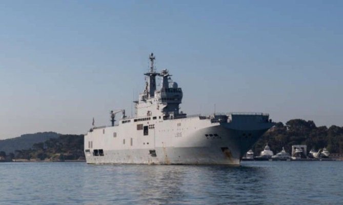 Marina franceză a reținut un petrolier rus în Marea Mediterană