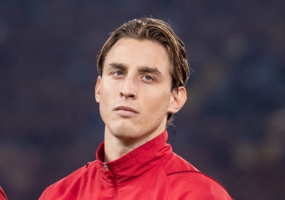 Fotbal: Edoardo Bove a semnat cu Watford, la an după ce a fost la un pas să-și piardă viața pe teren
