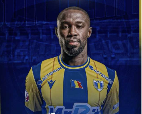 Ghanezul Nana Boateng a semnat pentru Petrolul Ploiești