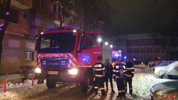Plan Roșu de Intervenție: Explozie urmată de incendiu, într-un apartament. Un bărbat a suferit arsuri grave