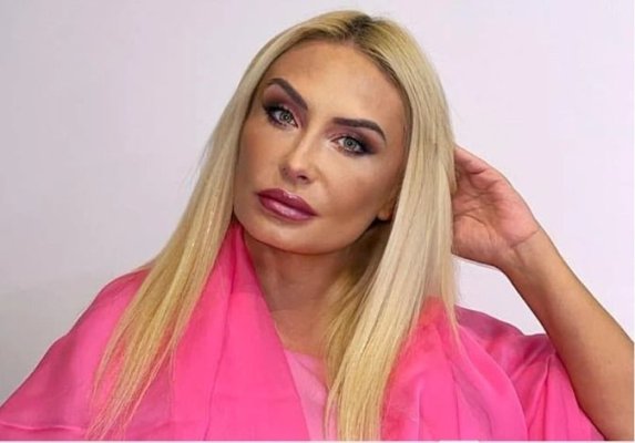 Avocata Adriana Georgescu, prinsă cu 60.000 de euro mită, a fost suspendată din PNL 