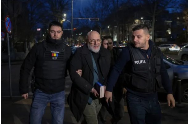 Medicul Cristian Andrei, dus în cătușe la Poliție, după ce a fost acuzat de agresiuni sexuale și viol