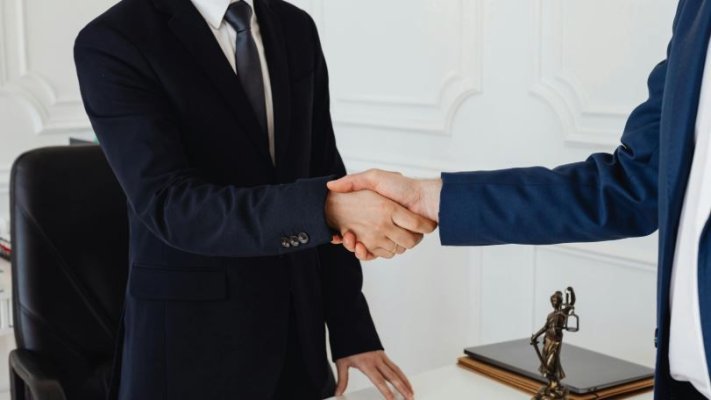 Veste excelentă: 80% din angajatorii din România vor crește salariile angajaților în 2026