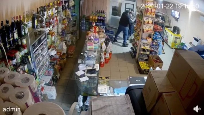 Consilier local PNL, atacat cu toporul în magazinul pe care îl deține VIDEO
