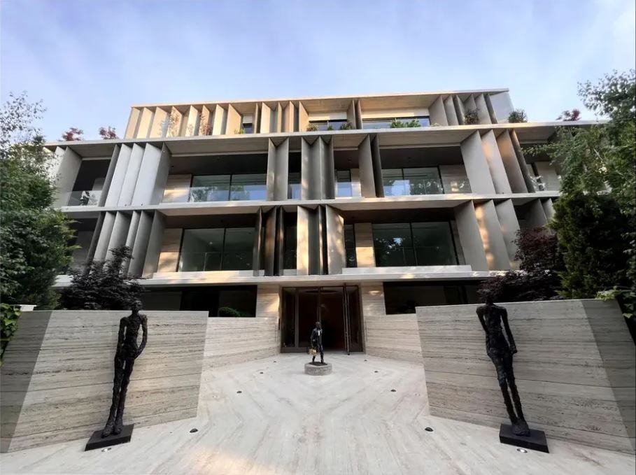 Cum arata apartamentul de 10 milioane de euro al lui Cosmin Olaroiu? E situat in centrul Bucurestiului