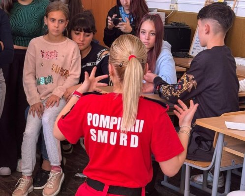 „Marți 13” fără ghinion: ISU Constanța duce prevenția în mijlocul comunității, sub simbolul „Pisica Neagră”