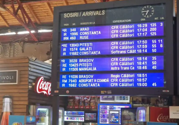 Ore întregi de întârziere la plecările și sosirile trenurilor din Gara de Nord. Vezi motivul