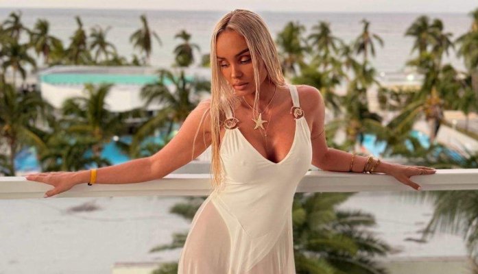 Maria Constantin a încins plajele din Jamaica! Arată senzațional în costum de baie