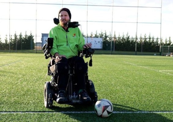 Fostul fotbalist Mihai Neșu trebuie să plătească impozite de 36.000 euro, după eliminarea scutirilor pentru persoanele cu dizabilități