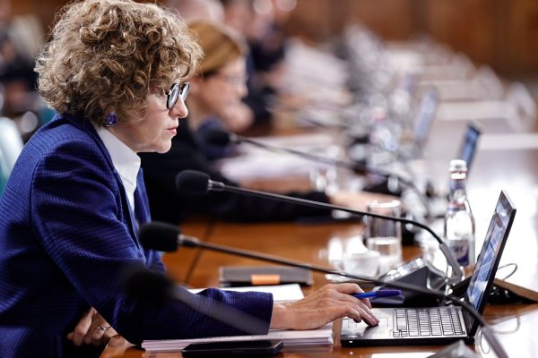 Oana Gheorghiu somează politicienii să nu mai vâneze funcții în companiile de stat și cere respect pentru cetățeni