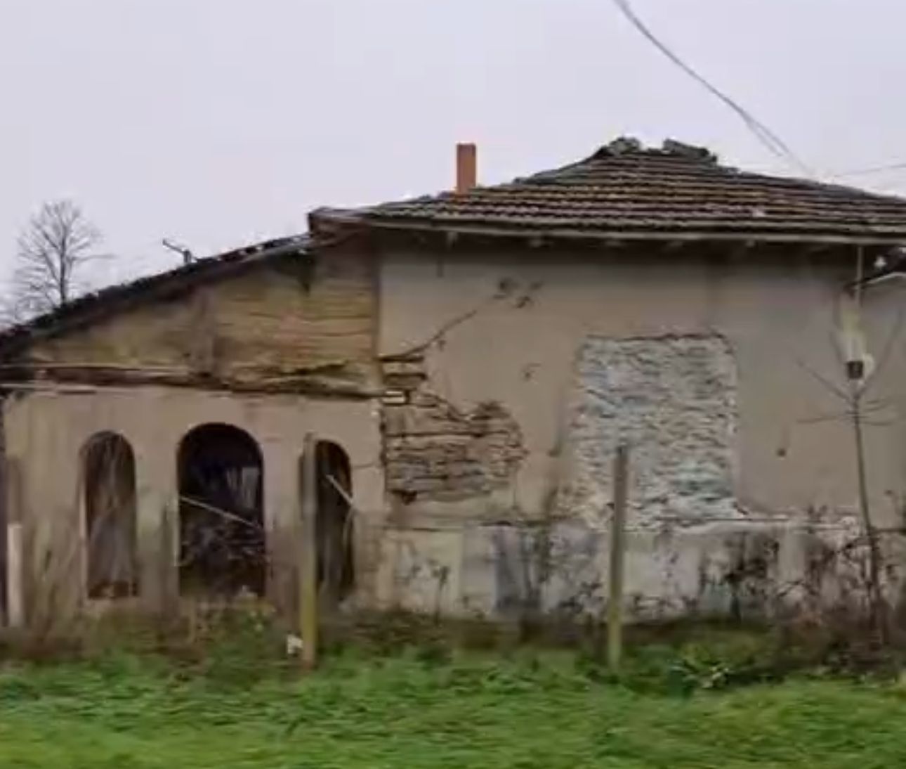 Case care arata ca dupa bombardamente! Oltina... comuna din judetul Constanta care se stinge incet, dar sigur! Video Case care arata ca dupa bombardamente! Oltina... comuna din judetul Constanta care se stinge incet, dar sigur! Video