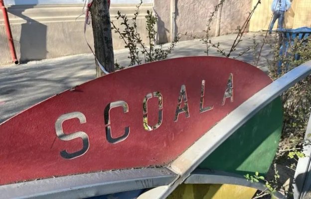 Pe ce dată se întorc elevii la școală în ianuarie 2026. Calendarul vacanței din februarie