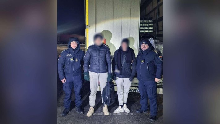 Mai mulți cetățeni străini au fost depistaţi ascunși într-un camion ce transporta bariere metalice de către polițiștii de frontieră 