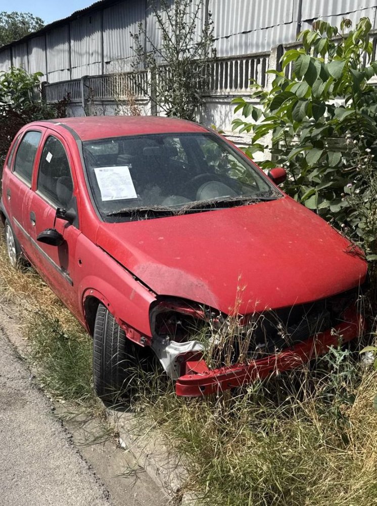 Primaria Constanta ridica 40 de masini abandonate de pe domeniul public