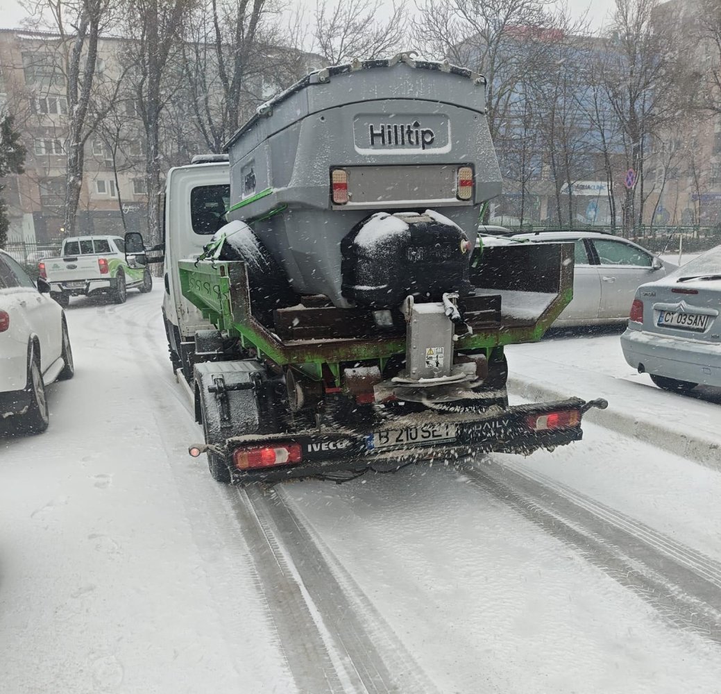 Urgia alba: 67 de localitati din 21 de judete si Bucuresti, afectate de ninsori si viscol, blocaje pe autostrazi
