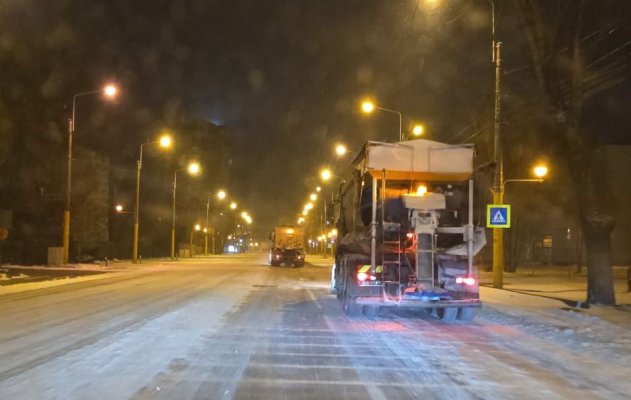 Intervenții cu utilajele de deszăpezire pe străzile din Municipiul Constanța