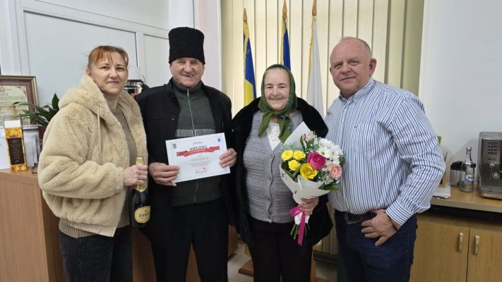 Primăria Agigea are grijă de seniorii comunei! A oferit sprijin financiar cuplurilor care și-au aniversat 50 de ani de căsătorie