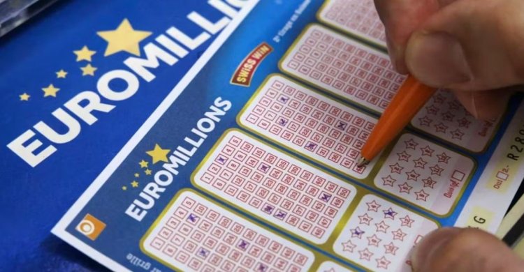 Un grup de 21 de prieteni a câştigat 123 de milioane de euro la EuroMillions