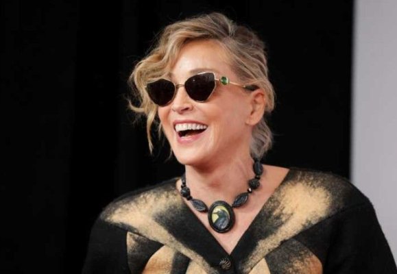 Sharon Stone îl va însoți pe 'regele rulourilor cu cremă' la Balul Operei din Viena