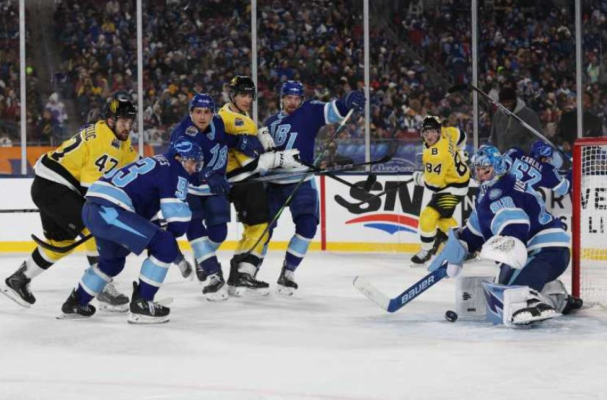 Hochei: NHL - Tampa Bay Lightning și Boston Bruins au jucat în fața a peste 64.000 de spectatori