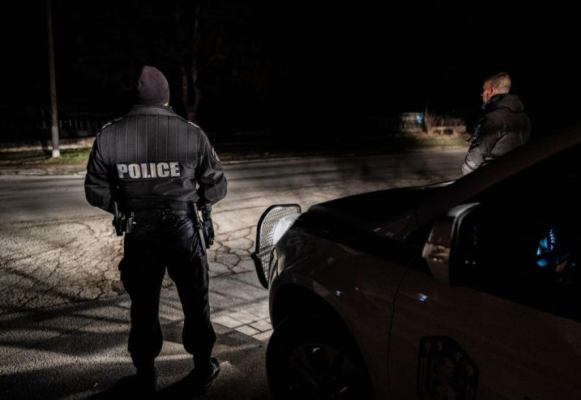Doi bărbaţi şi un adolescent de 15 ani, suspectați de o triplă crimă la un refugiu montan, au fost găsiți împuşcati mortal