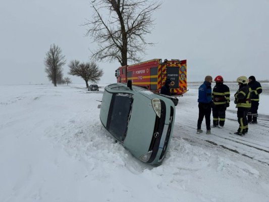Cod Galben de ninsori și viscol: Drumuri și porturi închise, circulație restricționată, trenuri și zboruri amânate. Video