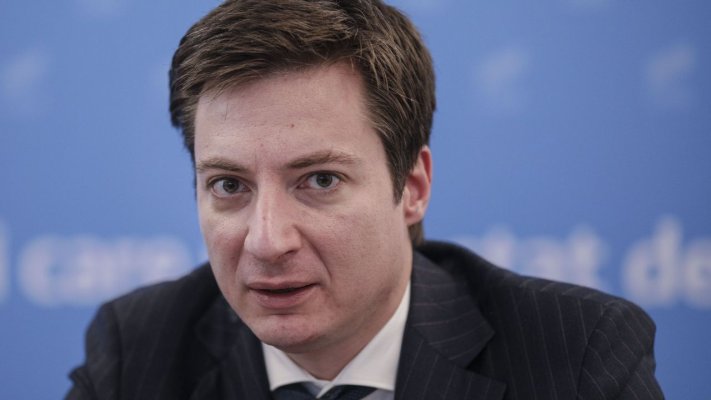 Andrei Caramitru spune că România este la începutul unei crize similare cu criza din Grecia