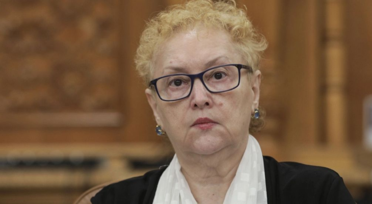 Sindicaliștii cer Avocatului Poporului să sesizeze CCR pentru neplata primei zile de concediu medical